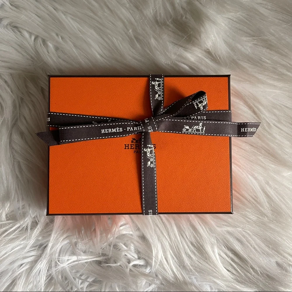 New Hermès So Black Bearn Compact monochrome Wallet